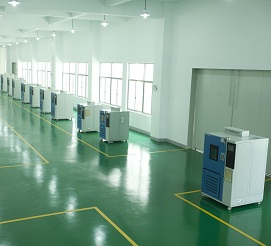 在線式(shi)鎖(suo)螺(luo)絲機圖片